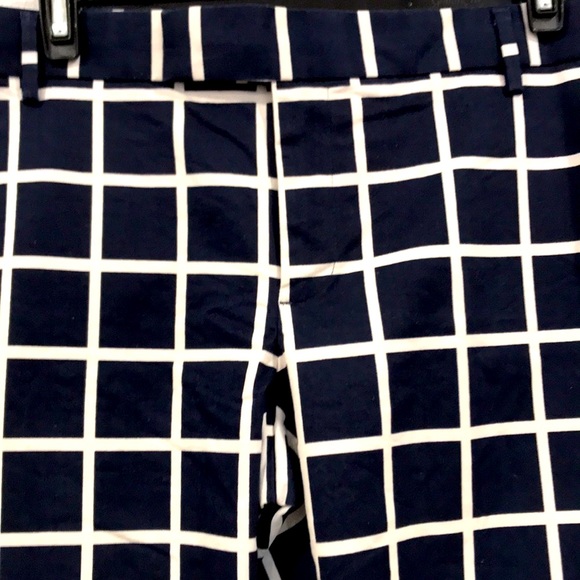 Gap Slim cropped size 10 blue $ white colour - Picture 2 of 4